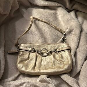 NWOT Coach Wristlet/Handbag